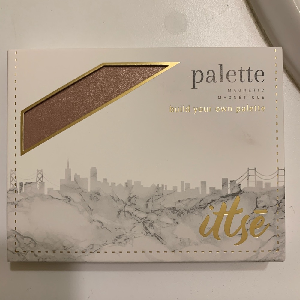 ITTSĒ The Van Ness Eyeshadow Quad